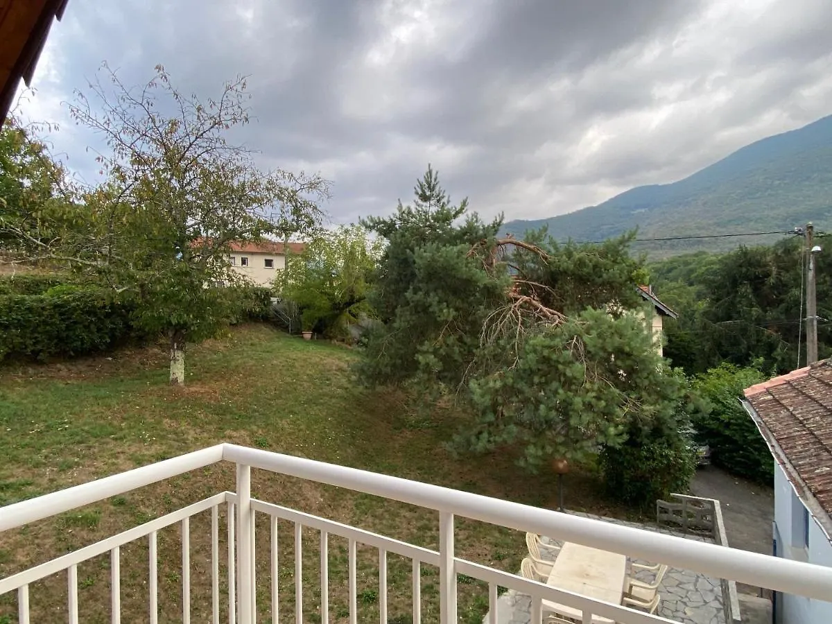 Maison De Village Au Pied Des Pyrenees Gembrie